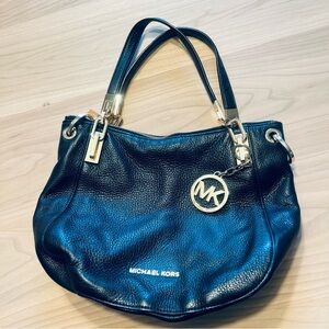 MICHAEL KORS Brooke Black Leather Medium Shoulder Tote Bag - Black and Gold